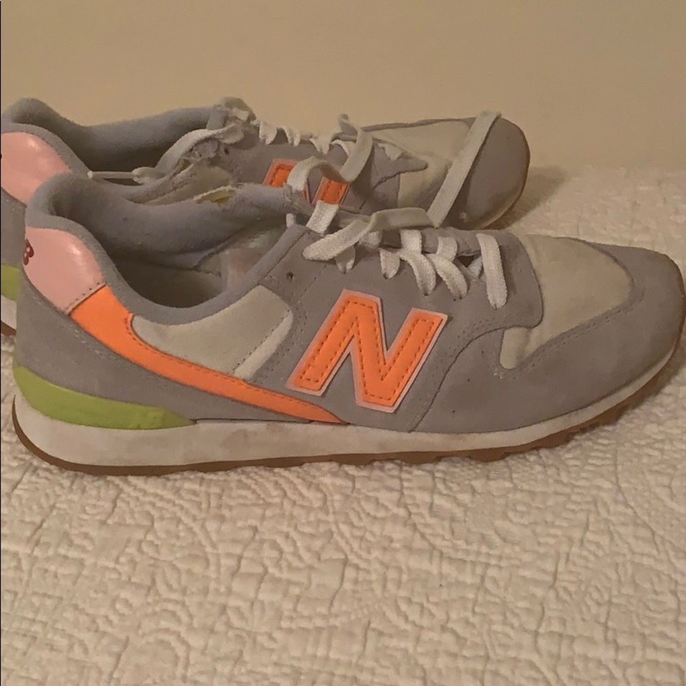 New balance shoes